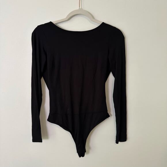 Lulu's Hype Worthy black long sleeve open-back bodysuit size S - Picture 2 of 6